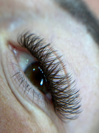 Maison Cor'lia : Ongles & Beauté Du Regard Institut De Beauté à Riez