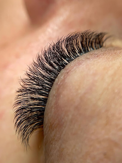 Md Studio - Extensions & Rehaussement De Cils Institut De Beauté à Sanguinet