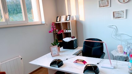 La Fée Des Ongles, Esthéticienne à Besançon