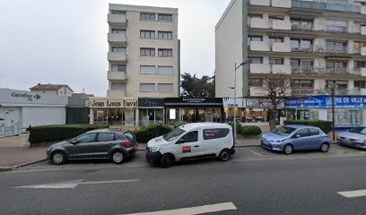 Suay Beauty Bar, Institut de Beauté à Ermont