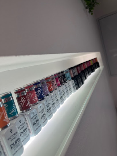 Nails_By_Loan, Institut De Beauté à Plan-de-Cuques