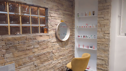 L'art De Bien Etre- Massage - Epilation Orientale - Soins Du Visage - Bain Chaud Et Gommage Institut De Beauté à Clamart