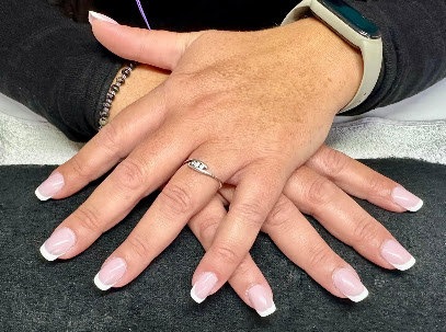 Les Ongles De Jenni, Institut De Beauté à Rocquigny