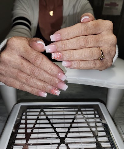 L’Ouk’s Nails, Institut de Beauté à Gueugnon