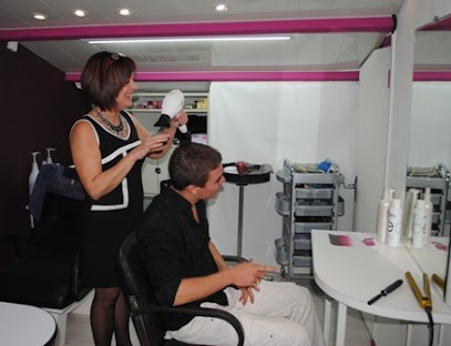 A l'Essenti'Elle, Institut de Beauté à La Garde-Adhémar