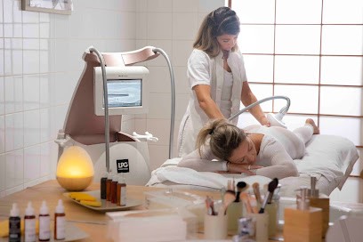 Institut Candy, Institut de Beauté à Luzinay